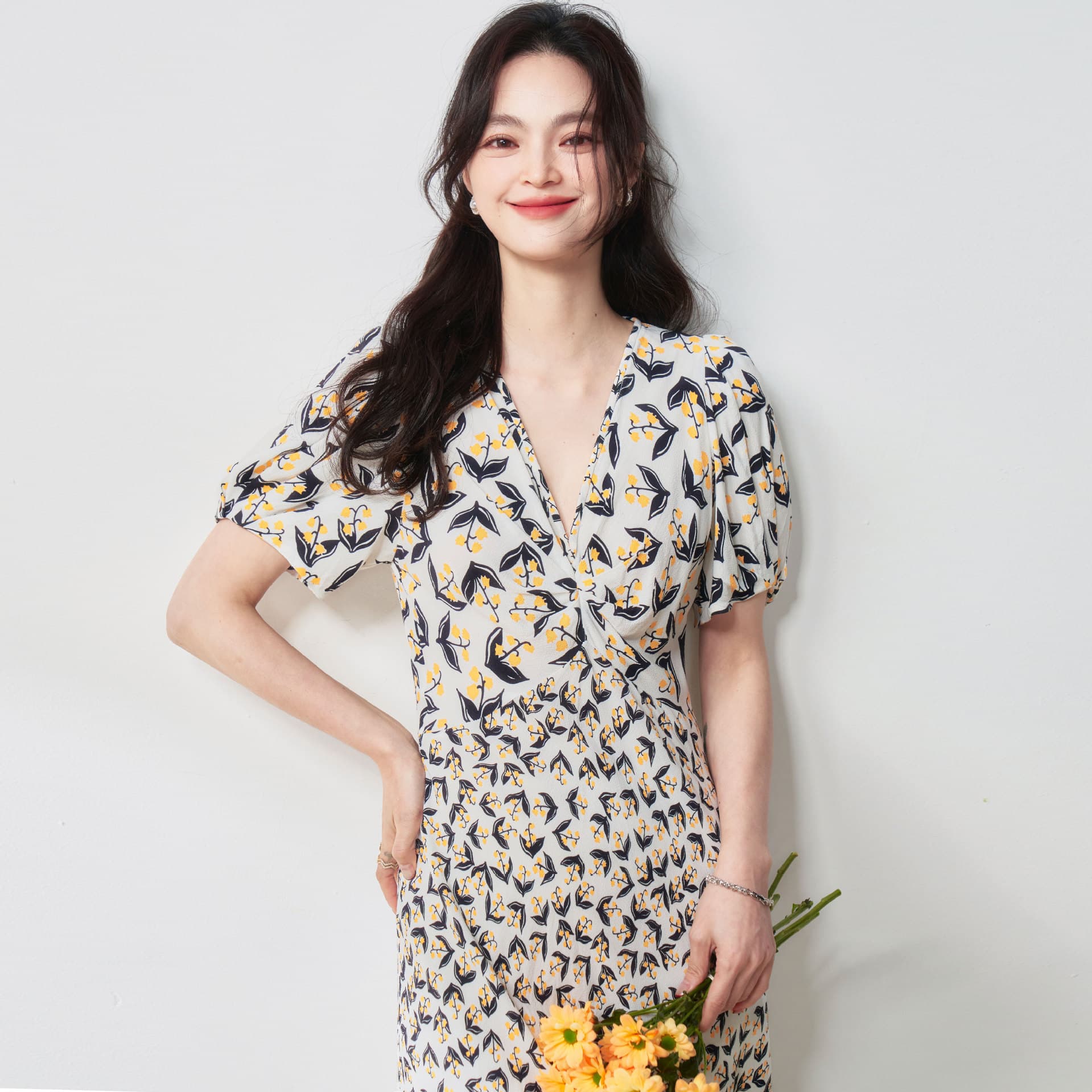 花柄 ファッション 優美な木の実模様 カシュクールワンピース