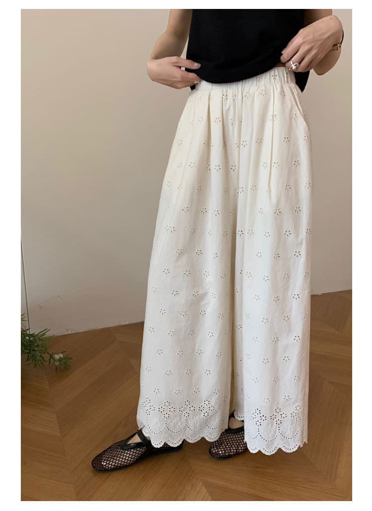 花柄 ファッション 小花模様の透かし彫りワイドパンツ