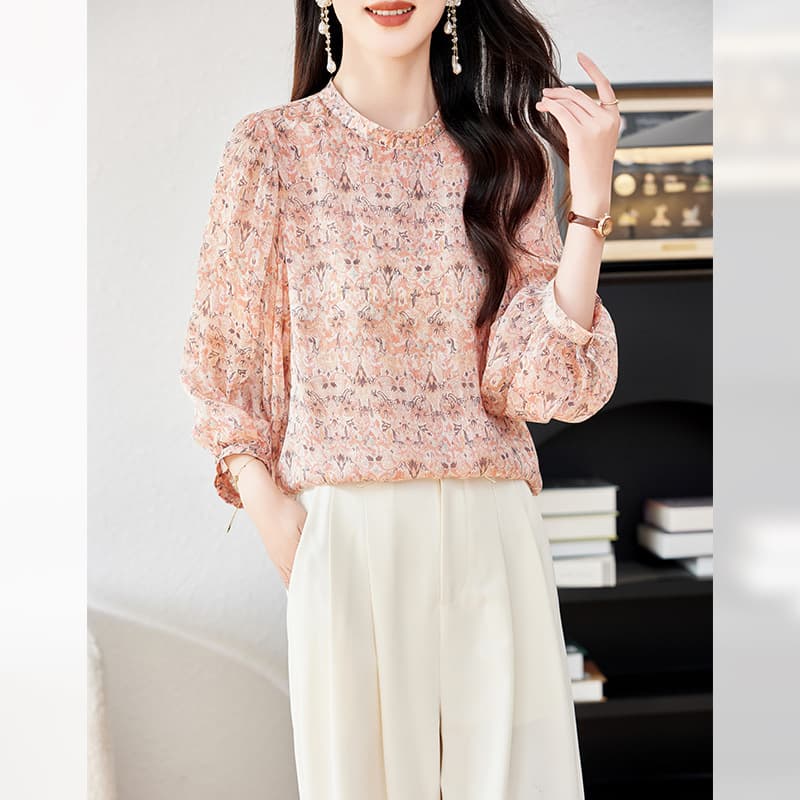 花柄 ファッション 華やか印象 立体花柄シアーブラウス