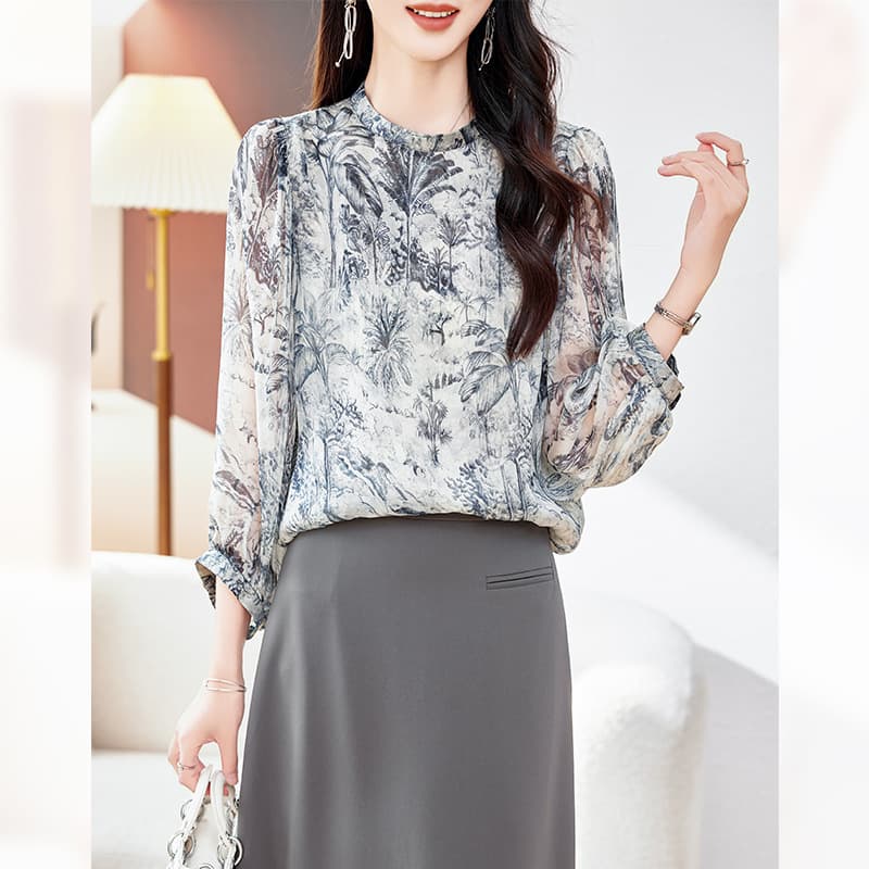花柄 ファッション 華やか印象 立体花柄シアーブラウス