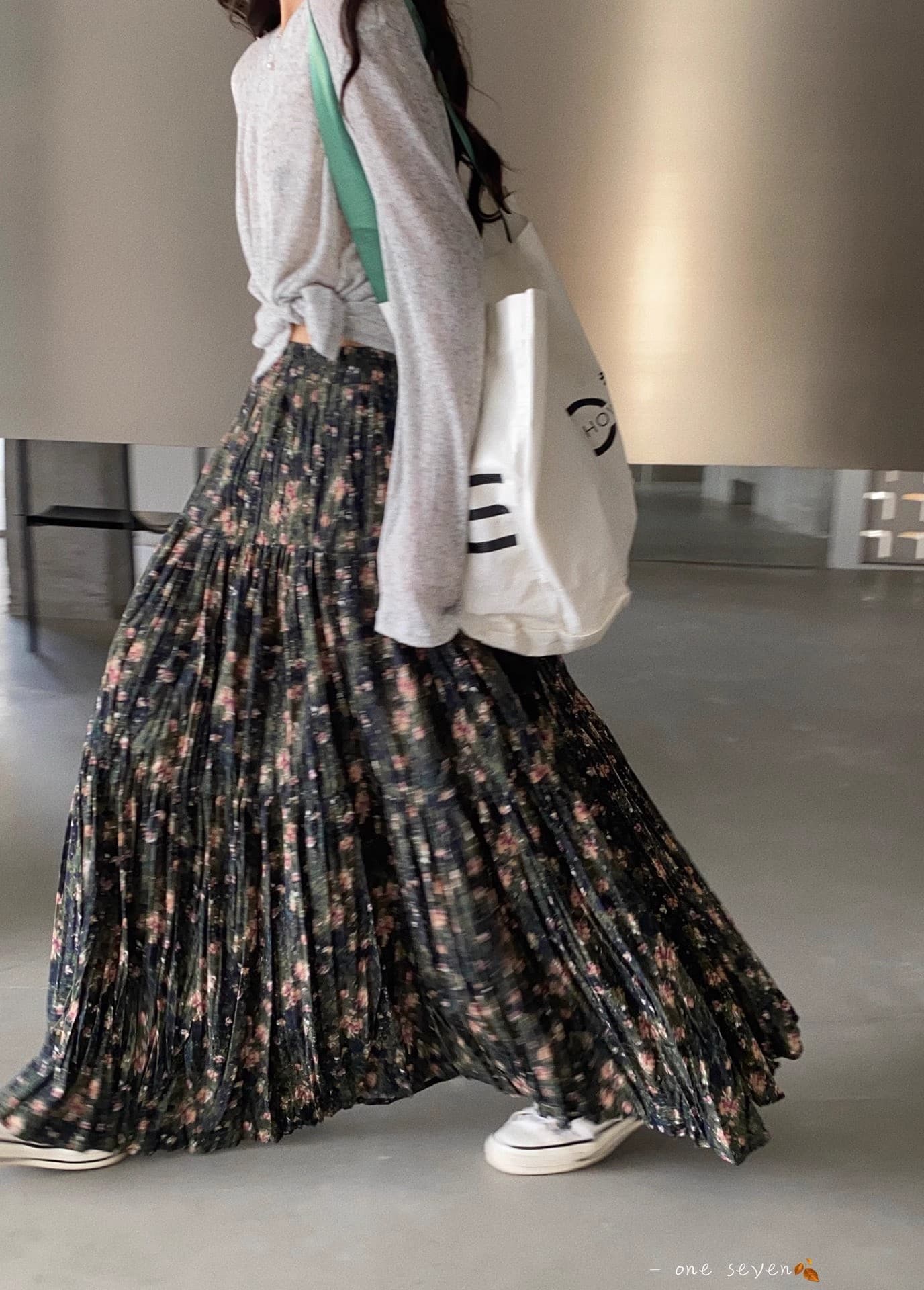花柄 ファッション 優美な小花柄ロングプリーツスカート