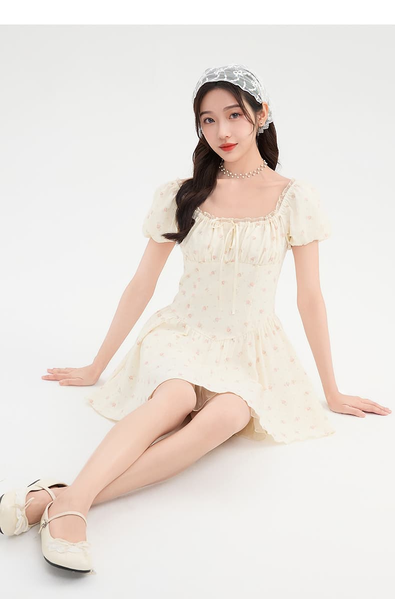 花柄 ファッション 優美な小花ギャザーパフスリーブワンピース