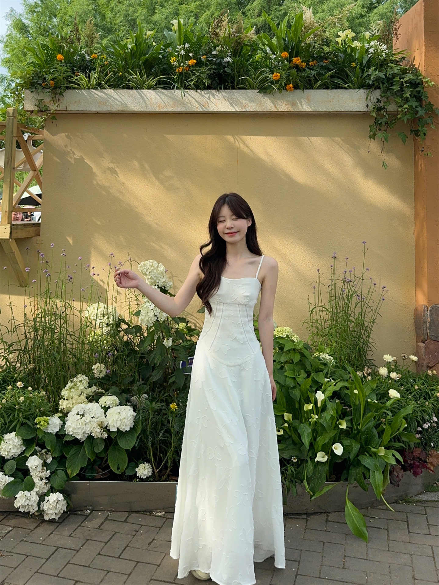 花柄 ファッション 2025年夏 優雅な花模様 キャミソールワンピース
