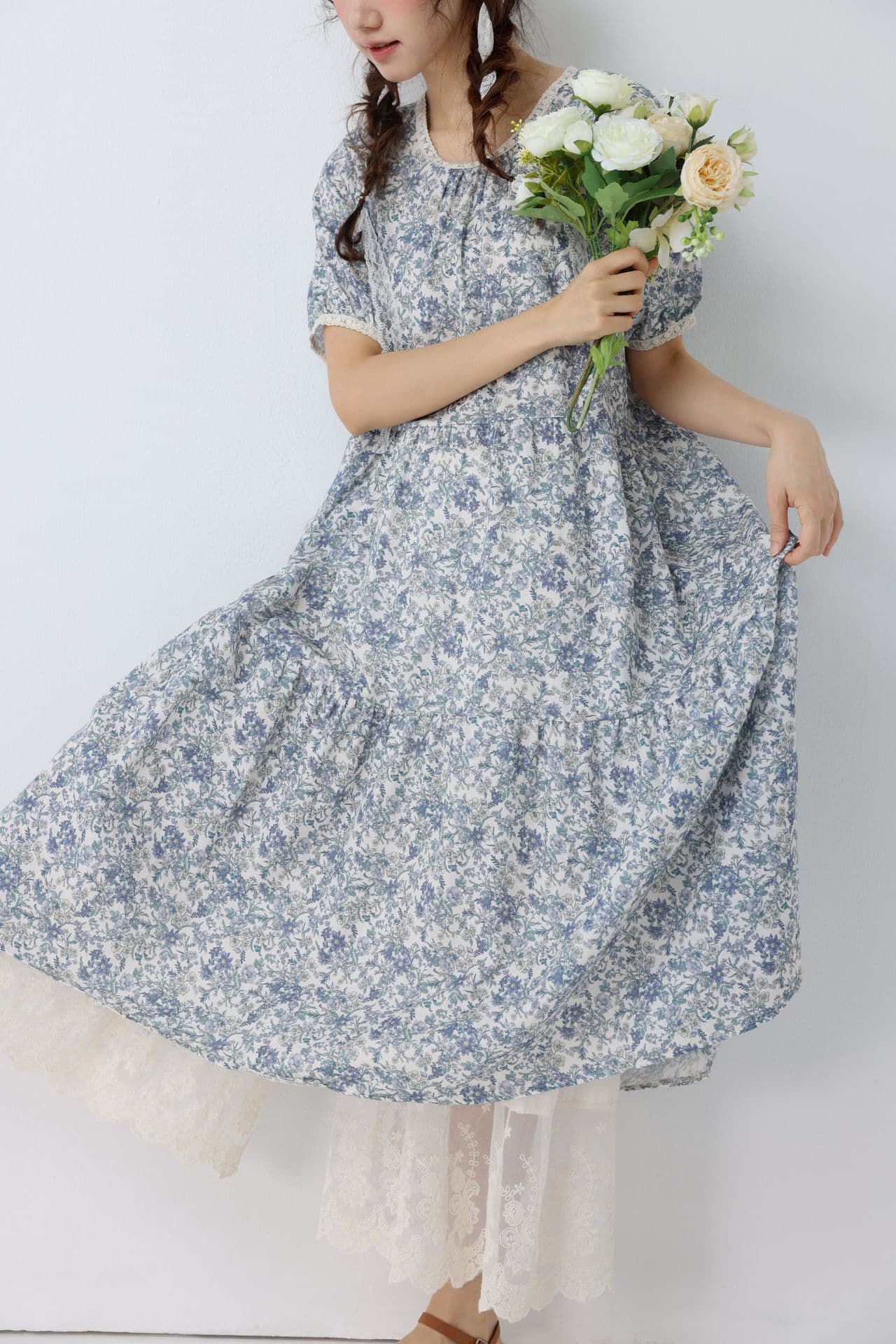 花柄 ファッション 小花模様の優しげティアードワンピース