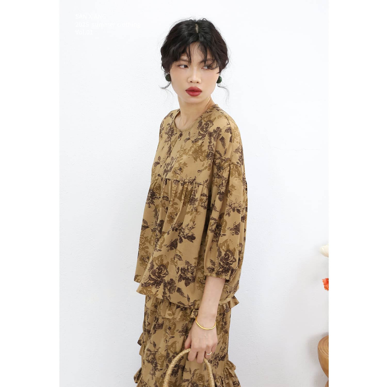 花柄 ファッション 薔薇模様の優美ティアードスカート