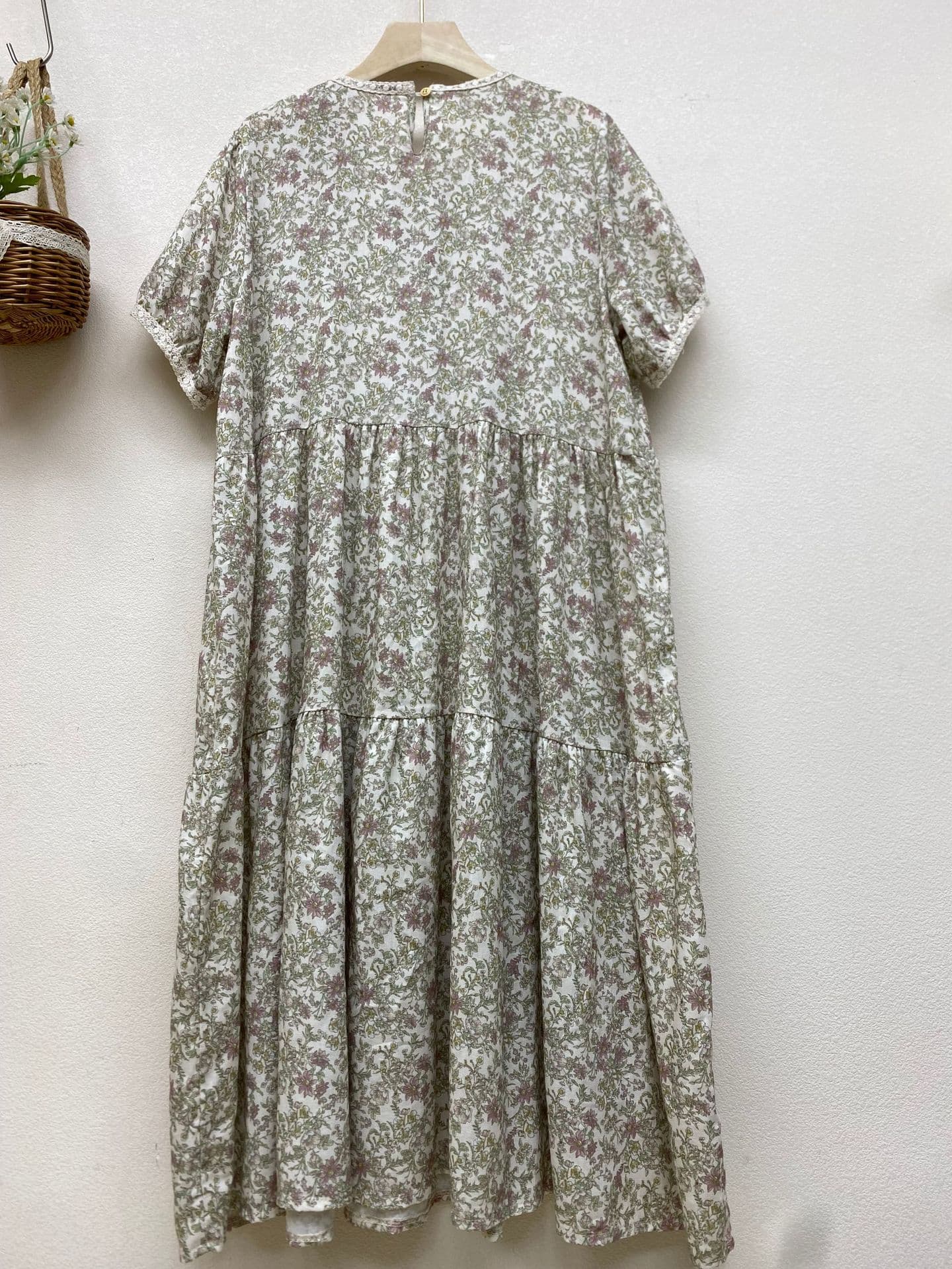 花柄 ファッション 小花模様の優しげティアードワンピース