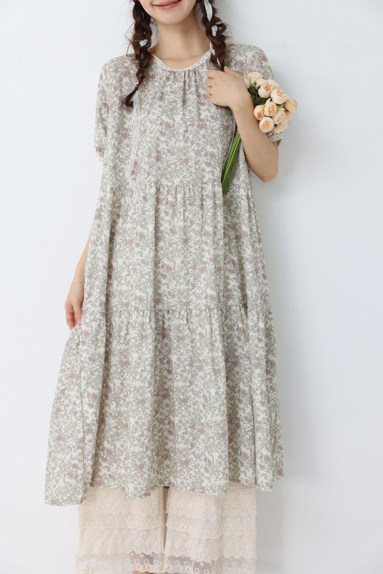 花柄 ファッション 小花模様の優しげティアードワンピース