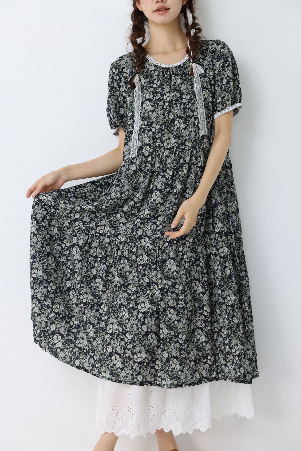 花柄 ファッション 小花模様の優しげティアードワンピース